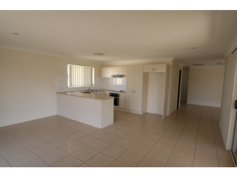 3 Lightening Street, Emerald QLD 4720