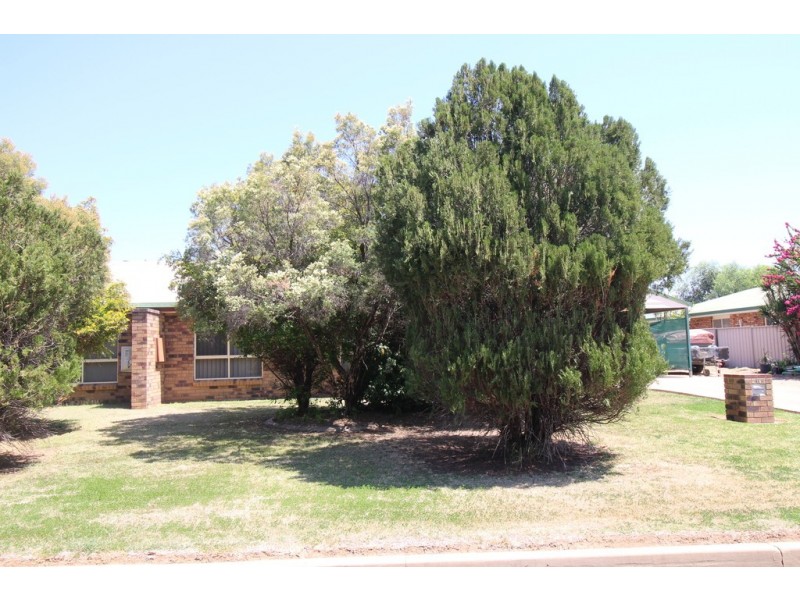 15 Kidd Street, Emerald QLD 4720