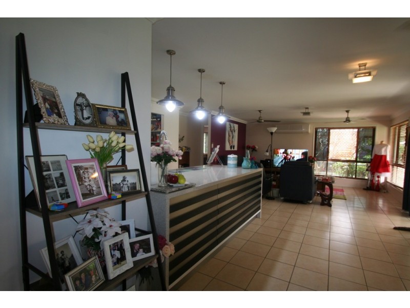 52 Crinum Crescent, Emerald QLD 4720