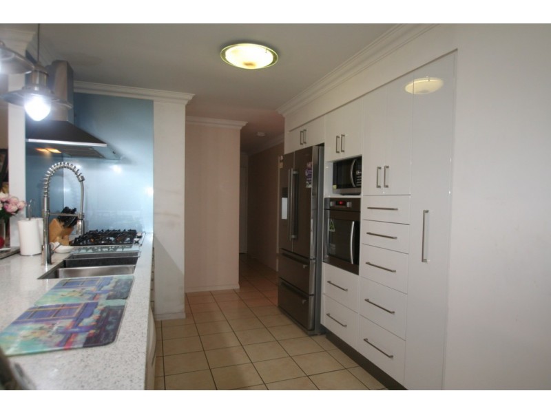 52 Crinum Crescent, Emerald QLD 4720