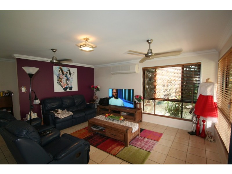 52 Crinum Crescent, Emerald QLD 4720