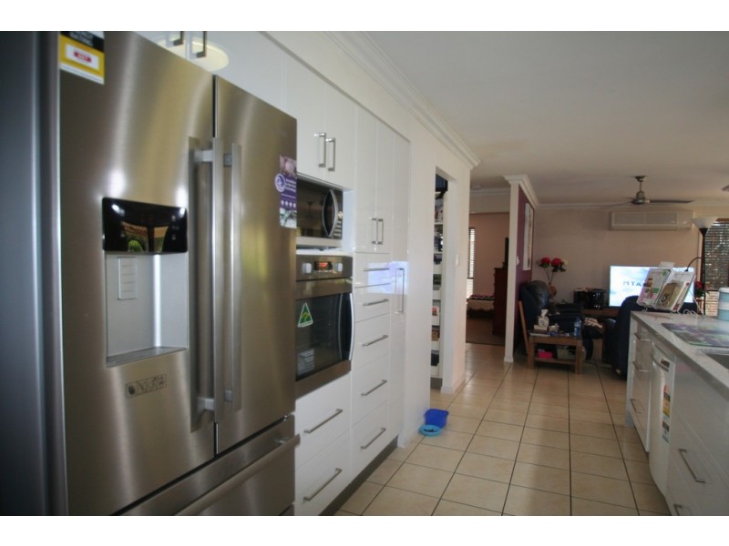 52 Crinum Crescent, Emerald QLD 4720