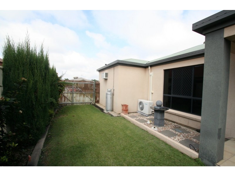 52 Crinum Crescent, Emerald QLD 4720