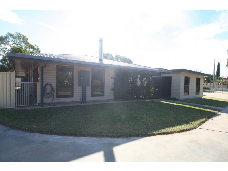 1 Charolais Place, Emerald QLD 4720