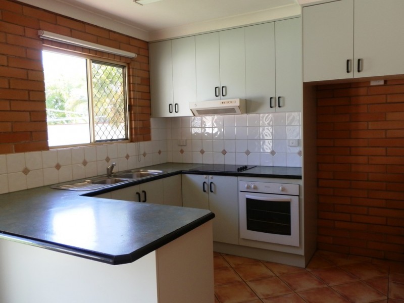 2/24 Statesman Drive, Emerald QLD 4720