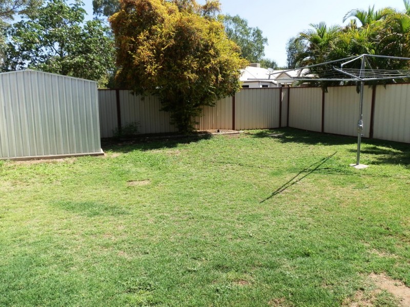 2/24 Statesman Drive, Emerald QLD 4720