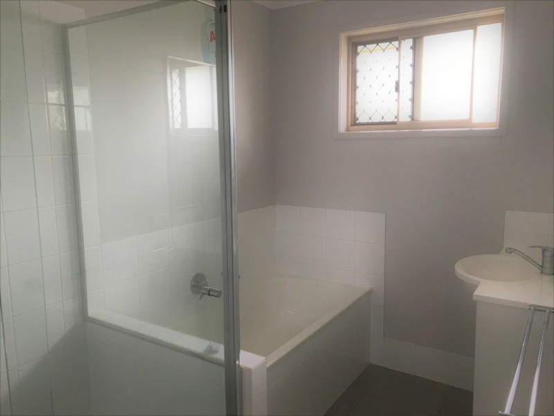 62 Lakeside Drive, Emerald QLD 4720