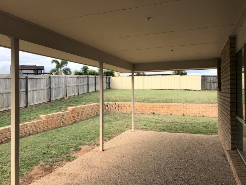 62 Lakeside Drive, Emerald QLD 4720