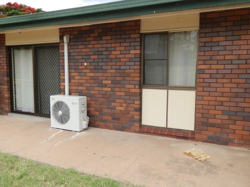 2/24 Diamond Ave, Emerald QLD 4720