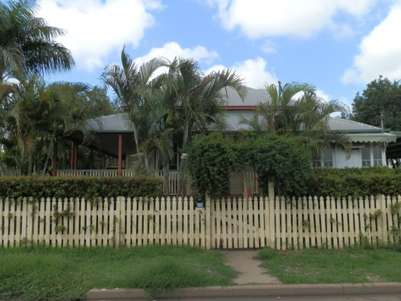 80 Church Lane, Emerald QLD 4720