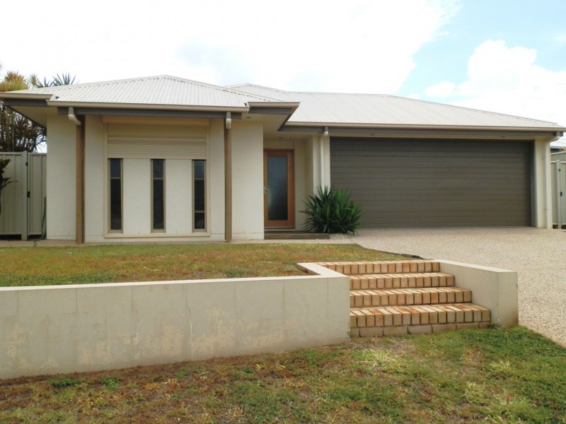 26b Brokenwood Street, Emerald QLD 4720