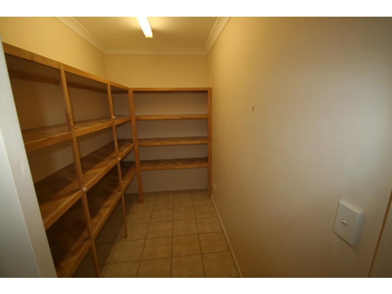 6 Stephanie Court, Emerald QLD 4720