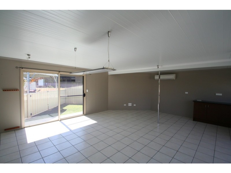 6 Stephanie Court, Emerald QLD 4720