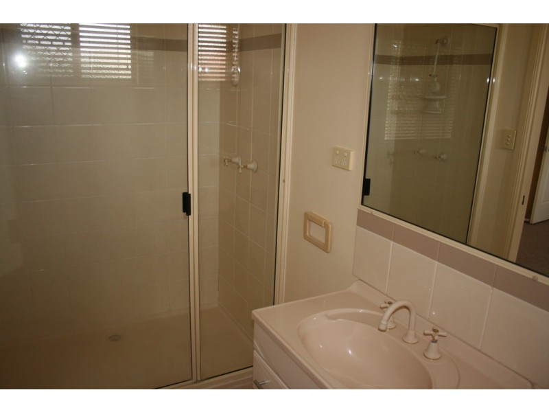 9 Dodd Drive, Emerald QLD 4720