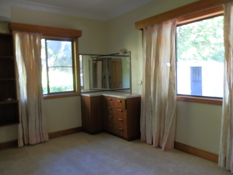 14 Theresa Street, Emerald QLD 4720