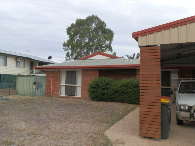 24 Barry Street, Emerald QLD 4720
