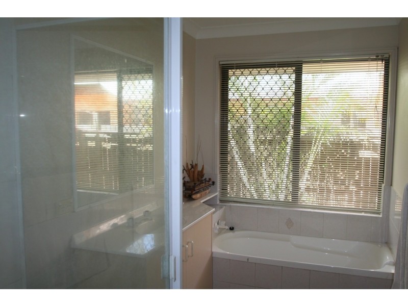 56 Crinum Crescent, Emerald QLD 4720
