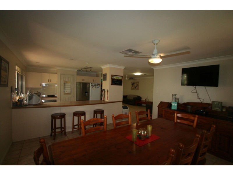 56 Crinum Crescent, Emerald QLD 4720