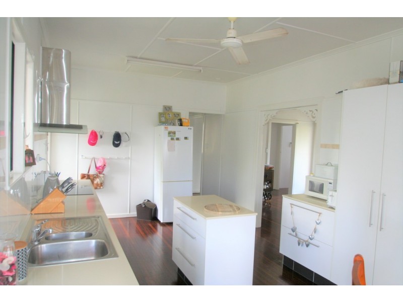 31 Luck Avenue, Wandal QLD 4700