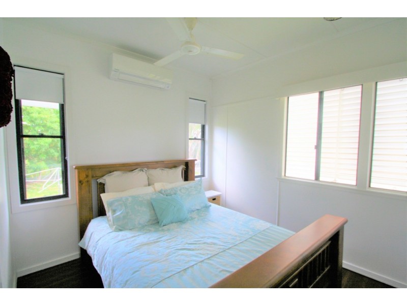 31 Luck Avenue, Wandal QLD 4700