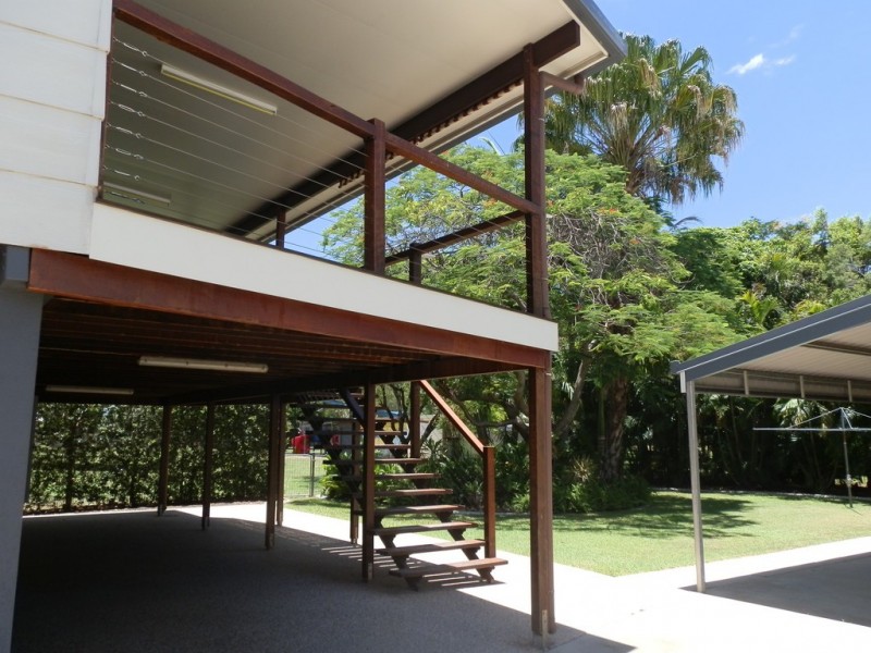 23 Centenary Drive, Emerald QLD 4720