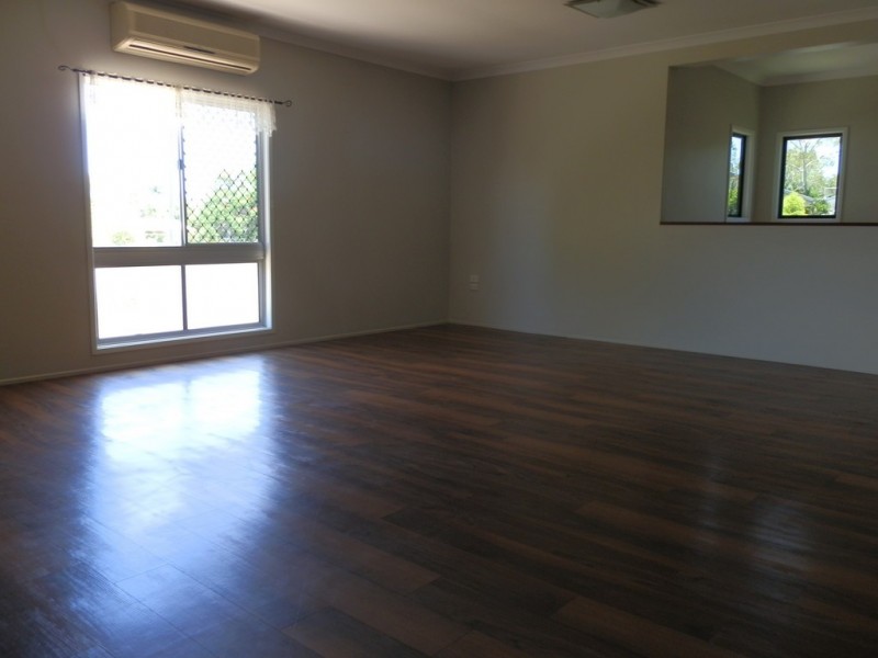 23 Centenary Drive, Emerald QLD 4720