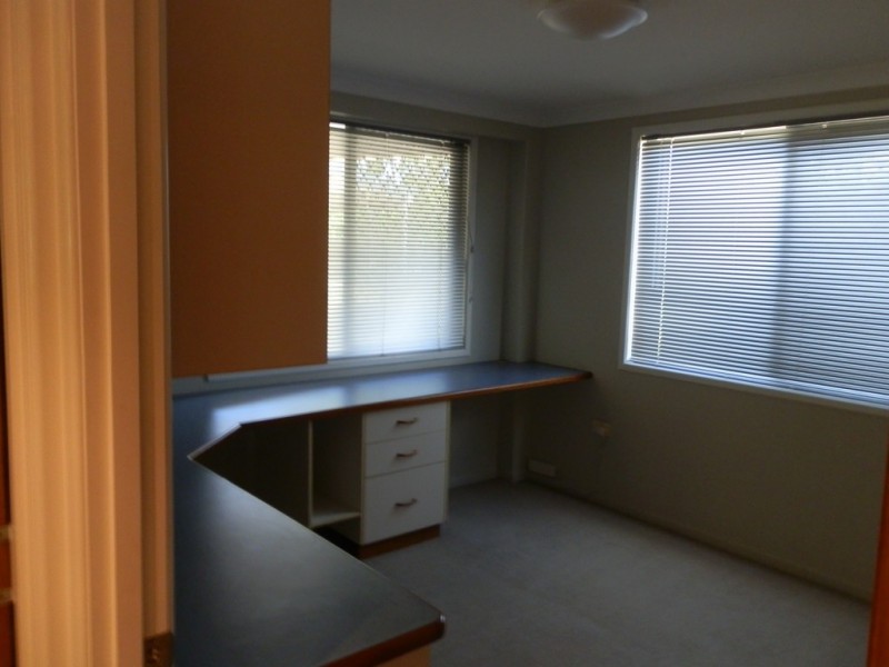 23 Centenary Drive, Emerald QLD 4720