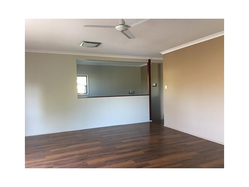 23 Centenary Drive, Emerald QLD 4720
