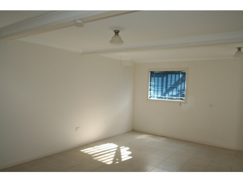 70 Baker Street, Emerald QLD 4720