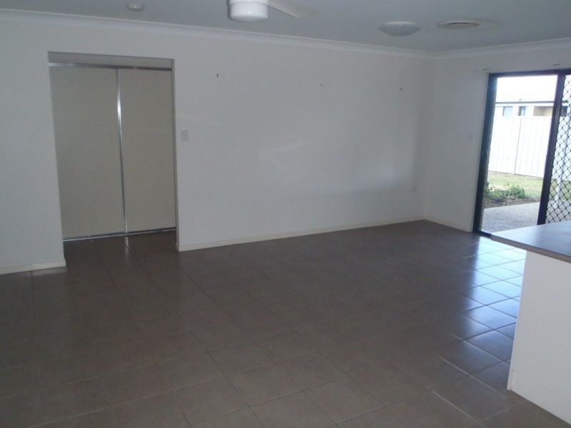 4 Guy Street, Emerald QLD 4720