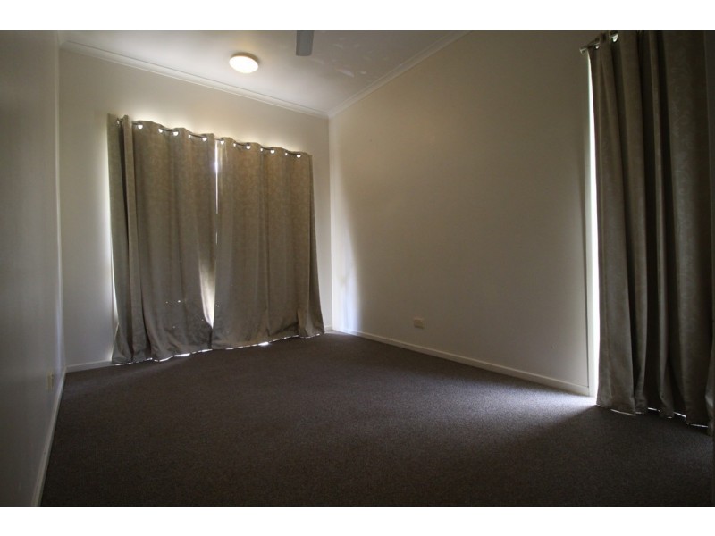 6 Colleen Avenue, Emerald QLD 4720