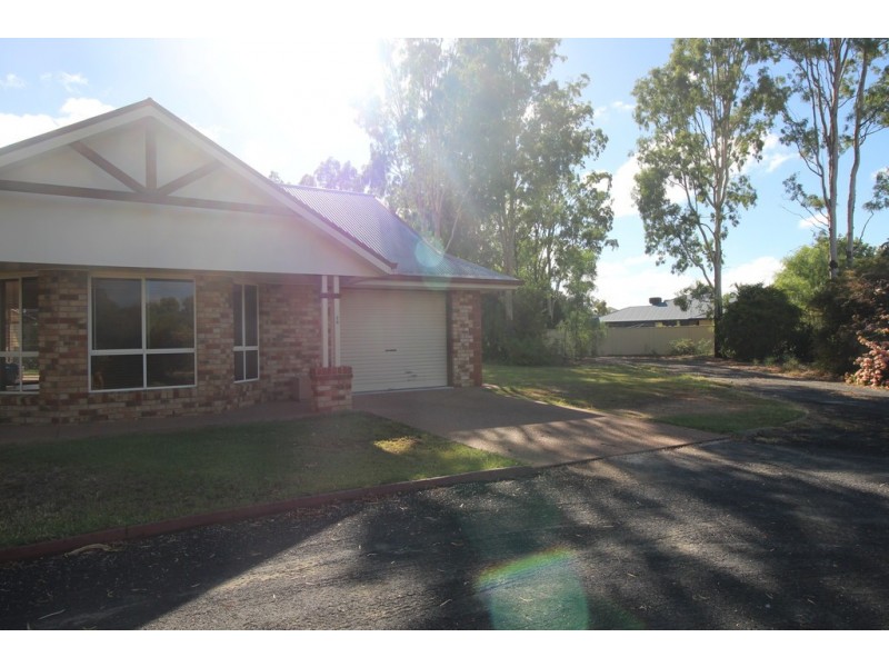 28 Russ Layton Drive, Emerald QLD 4720