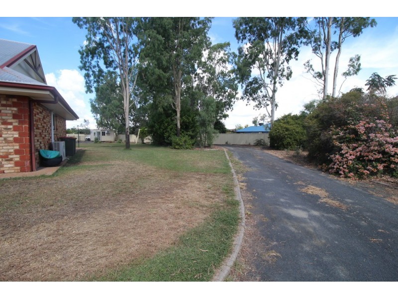 28 Russ Layton Drive, Emerald QLD 4720
