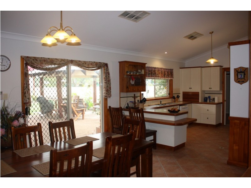 28 Russ Layton Drive, Emerald QLD 4720