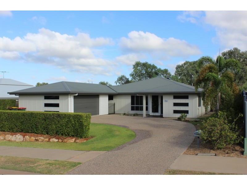4 Stephan Street, Emerald QLD 4720