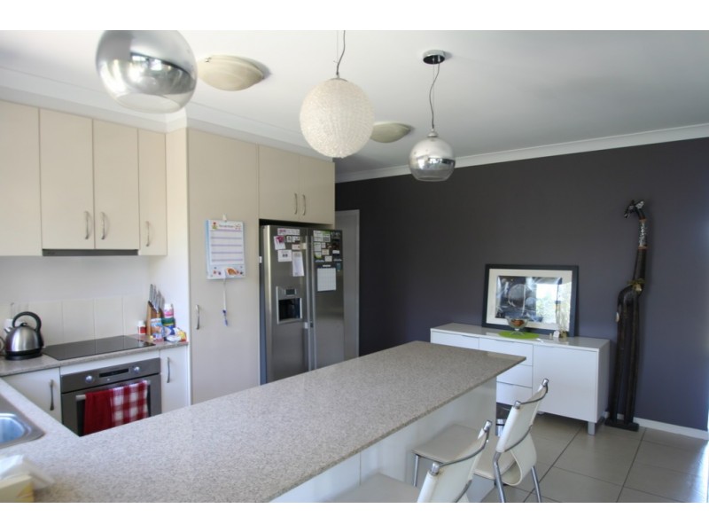 3 Glovar Street, Emerald QLD 4720