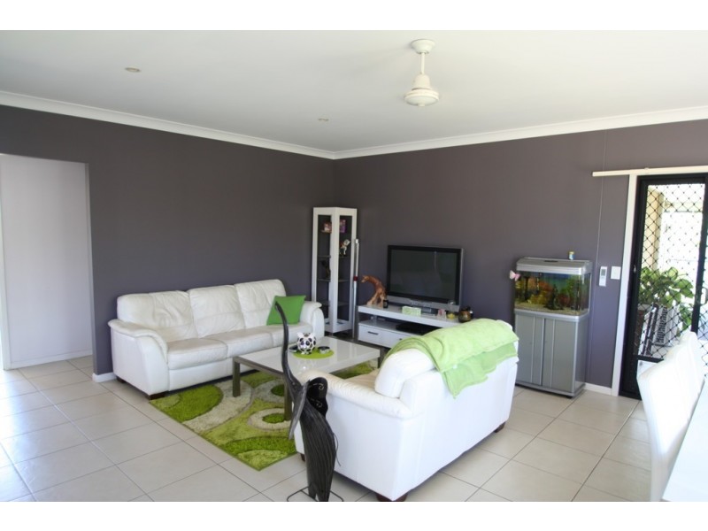 3 Glovar Street, Emerald QLD 4720