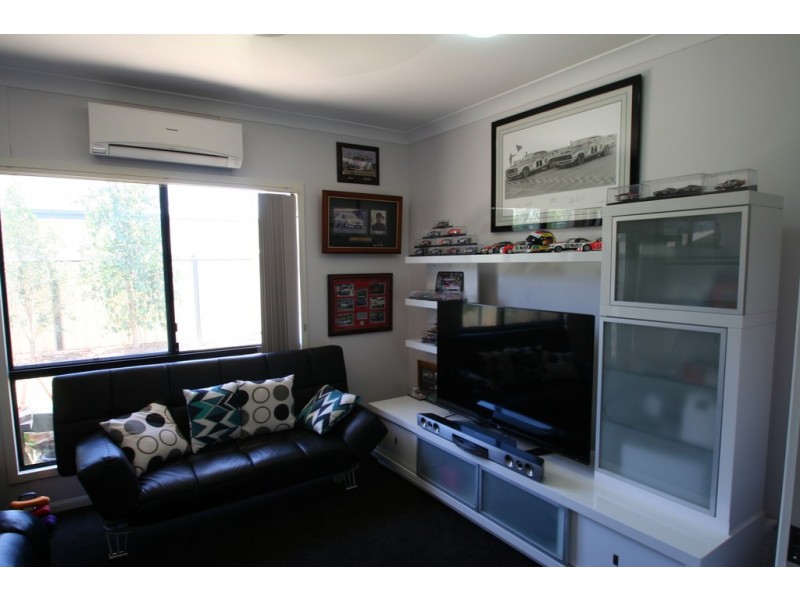 3 Glovar Street, Emerald QLD 4720