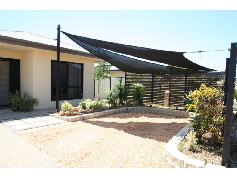 3 Glovar Street, Emerald QLD 4720