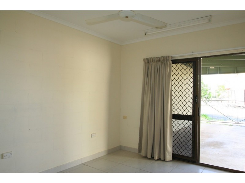 2/7 Willans street, Emerald QLD 4720