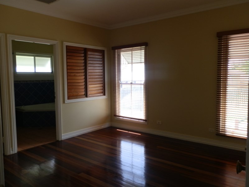 14 Jeppesen Drive, Emerald QLD 4720