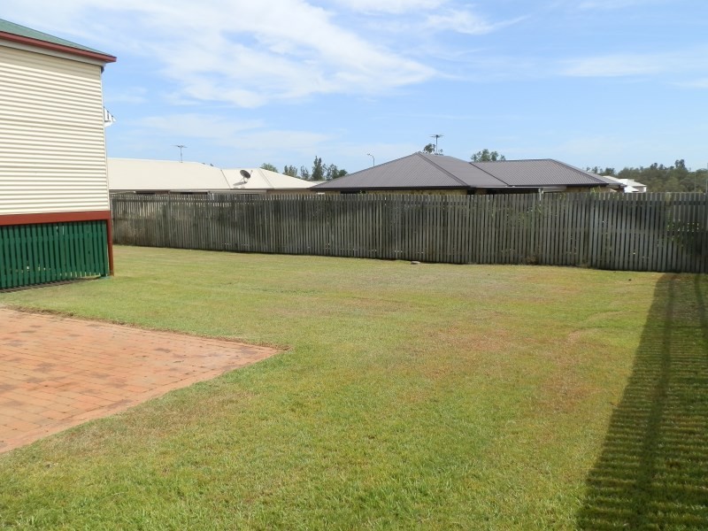 14 Jeppesen Drive, Emerald QLD 4720