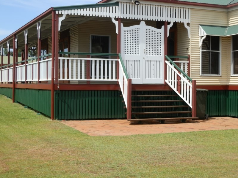 14 Jeppesen Drive, Emerald QLD 4720