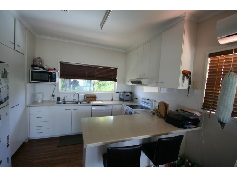 7 Alamein Drive, Emerald QLD 4720