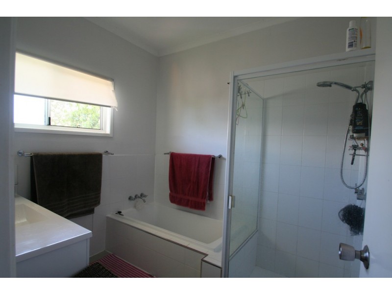 7 Alamein Drive, Emerald QLD 4720