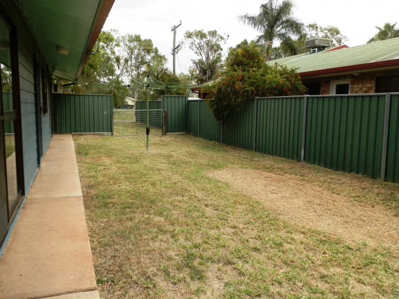124 Opal Street, Emerald QLD 4720
