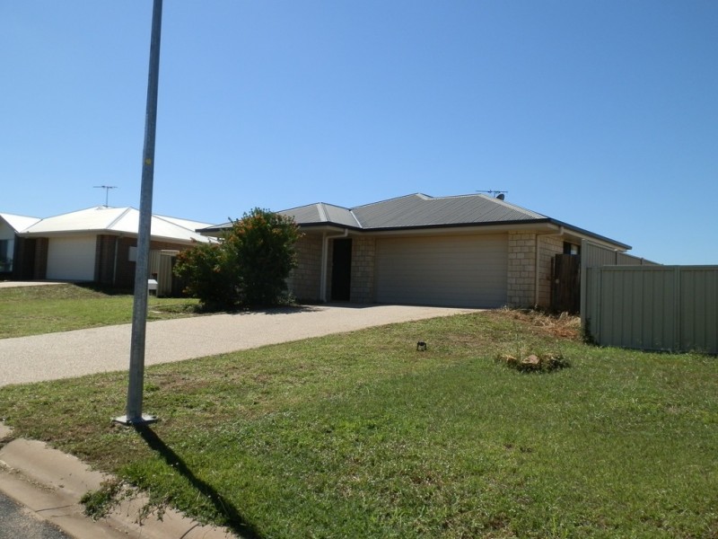 7 Lightening Street, Emerald QLD 4720