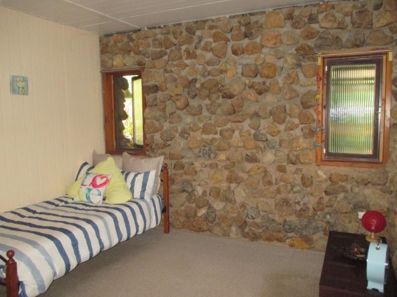 1085 Rubyvale Sapphire Road, Sapphire QLD 4702