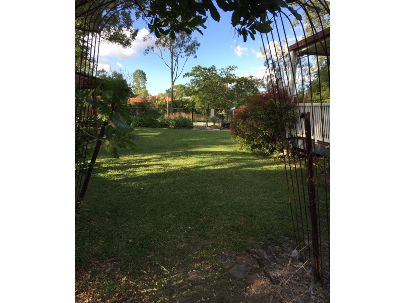 29 Quinn Street, Emerald QLD 4720