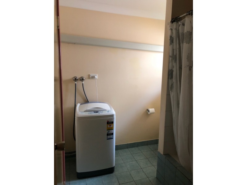 2/18 Esmond Street, Emerald QLD 4720